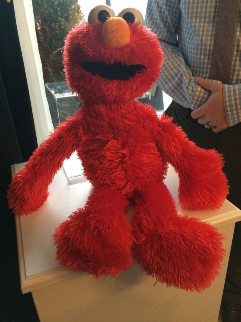 Hasbro.PlayAllDayElmo