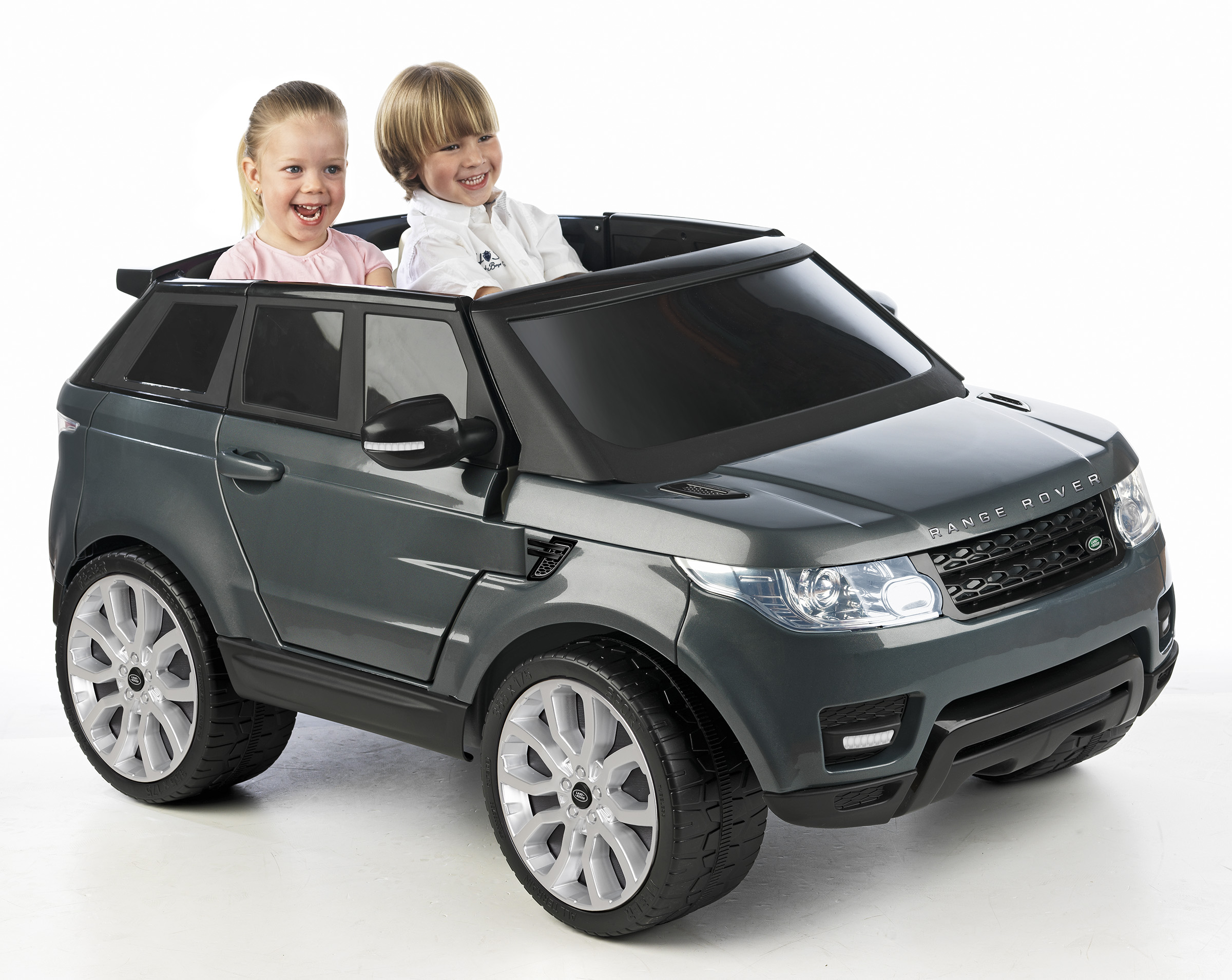 Famosa Releases New Range Rover Ride-On 