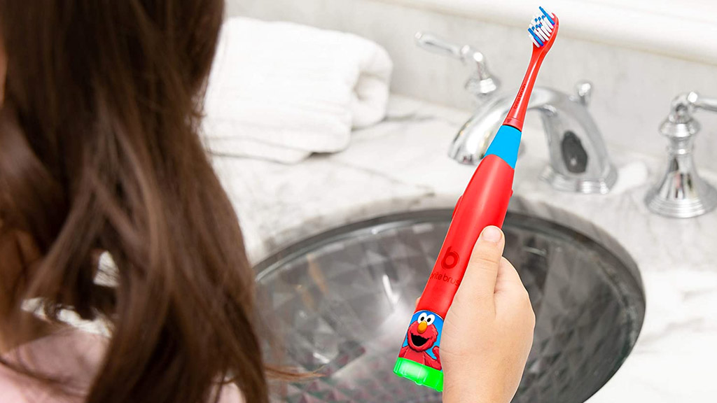 Elmo Tickles Teeth with Playmonster BriteBrush Toothbrush | Toy Insider