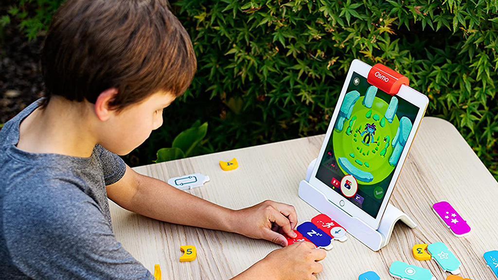 These New Learning Kits Transform Phones into Coding Machines